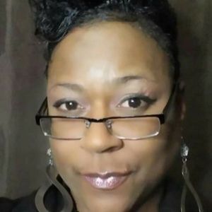 Meet your Posher, Tonya